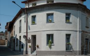 Ristrutturazione Edificio in Annone B.za 2015